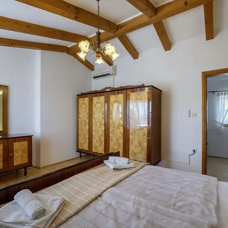 Villa Braidizza In Kavran